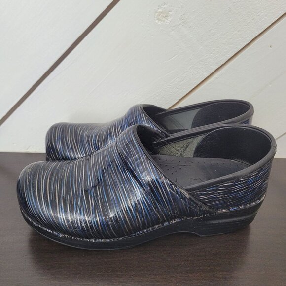 Dansko Womens Professional Clogs Blue Swirl Pattern Leather Size 38  JPT - Picture 2 of 12